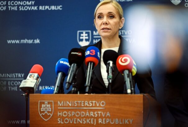 Saková: A koalíciónak van 77 képviselője, Pellegrini nem akar hivatalnokkormányt