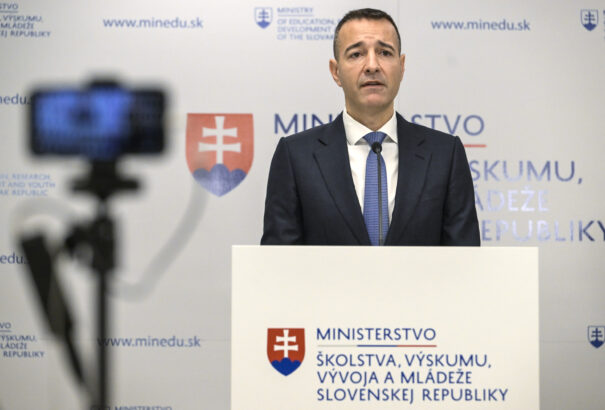 Szlovákia új irányelvet vezet be az iskolai zaklatás kezelésére