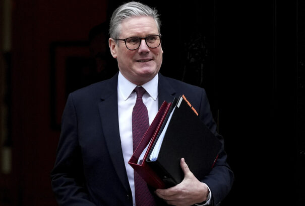 A brit miniszterelnök kész katonákat küldeni Ukrajnába