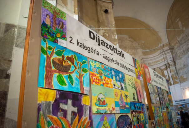 Összeköti a felvidéki magyarságot a Mária Rádió rajzpályázata