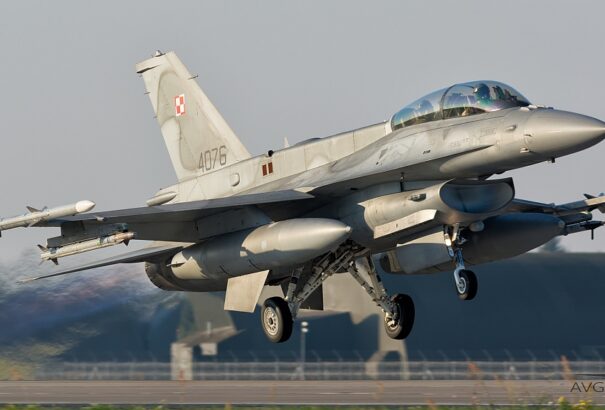 Készültségbe helyezték a lengyel légierő egységeit