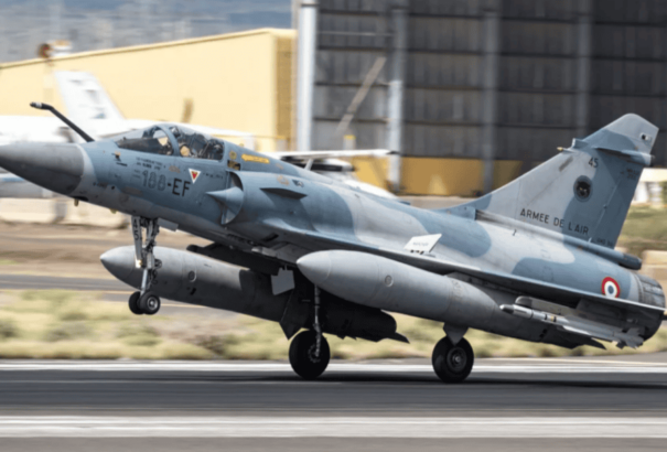 Párizs leszállította az első francia Mirage 2000-es vadászrepülőket Ukrajnának