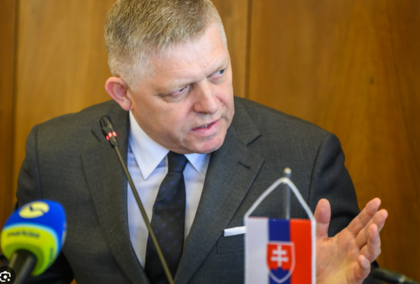 Fico levelet írt Musknak. Tudni szeretné, kiket és mennyivel támogatott a demokrata kormányzat Szlovákiában