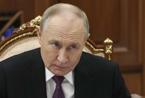 Putyin: az európai elitek nemsokára Donald Trumphoz fogadnak igazodni