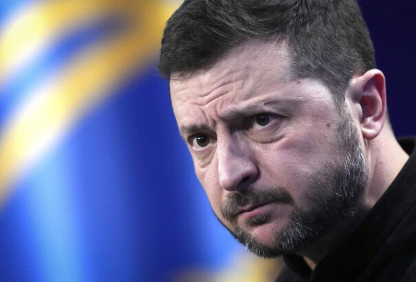 Zelenszkij a háború évfordulóján: Három év ellenállás, három év az ukránok abszolút hősiességéből