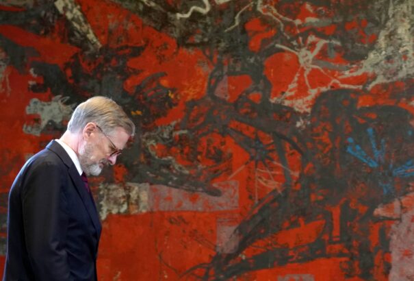 Hoppá, a csehek is kifakadtak a párizsi háborús csúcs miatt