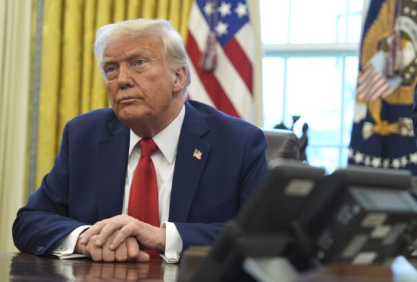 Trump ritkaföldfémeket akar Kijevtől a fegyverekért cserébe