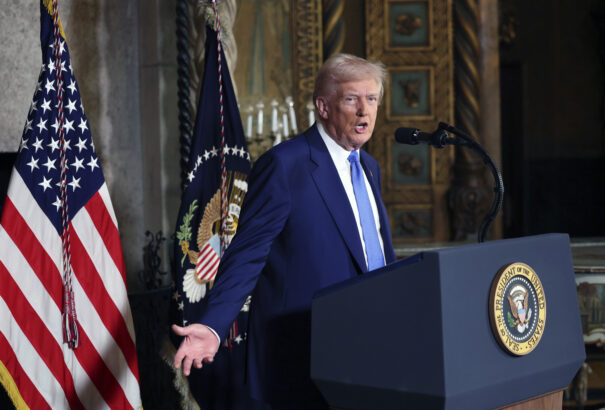 Trump: 25 százalékos vámot vetünk ki az Amerikába behozott gépkocsikra