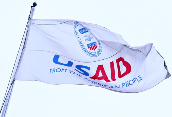 Sírhatnak az amerikai pénzből működő médiák – átment az „érvénytelenítő csomagként” ismert jogszabály