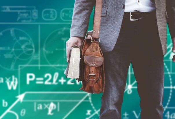 Pedagógus-béremelést javasol az oktatási minisztérium