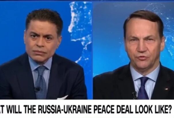 Radosław Sikorski a CNN-en: Ukrajna az év végéig is kitarthat európai segítséggel