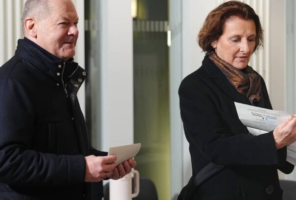 Német választások: Friedrich Merz és Olaf Scholz már szavaztak