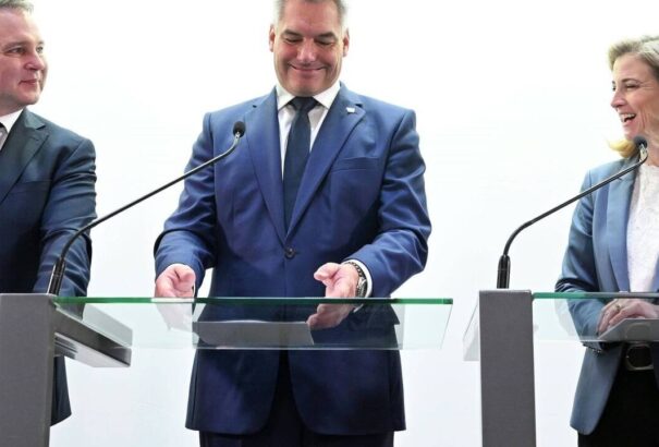 Vissza a kezdetekhez: Újrakezdték a koalíciós tárgyalásokat Bécsben