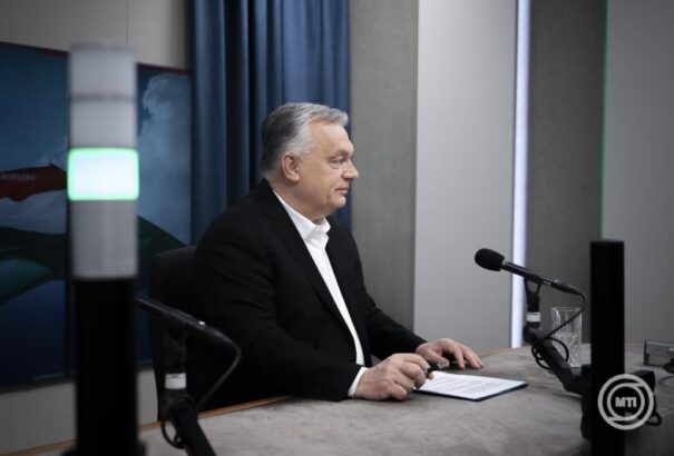 Orbán Viktor: Ha Brüsszel nem változtat, akkor kilépni sem lesz honnan, mert az EU magától szétesik