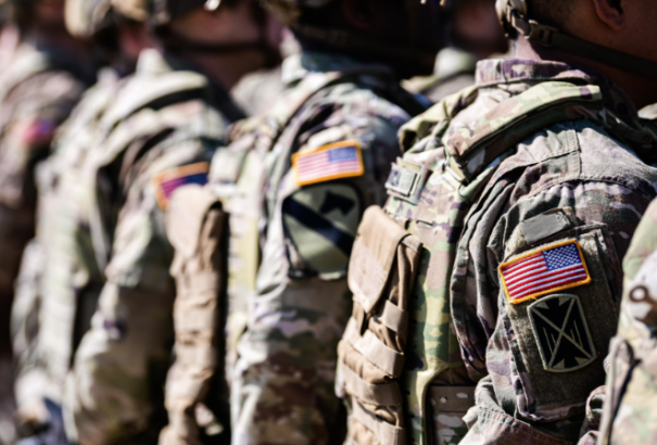 Egy hónapon belül kivonják a transzneműeket az amerikai hadseregből