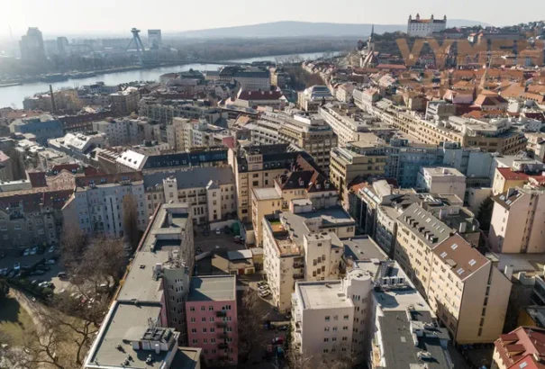 Történelmi csúcsokat döntenek a lakásárak: Pozsony belvárosában egy háromszobás lakás átlagára 420 ezer euró