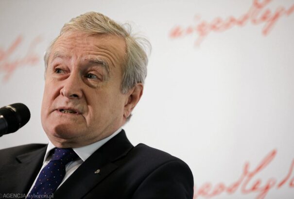 Lengyelország: Nem létező múzeumot támogatott közpénzből a PiS-kormány