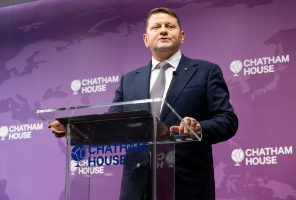 A volt ukrán hadsereg-főparancsnok szerint „az USA megsemmisíti a világrendet”