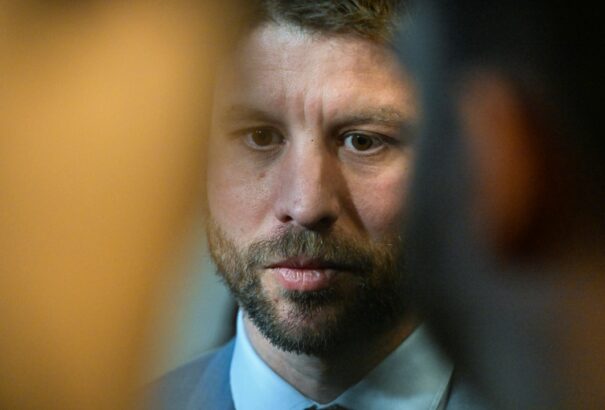 Šimečka szerint Fico elárulta Szlovákia érdekeit