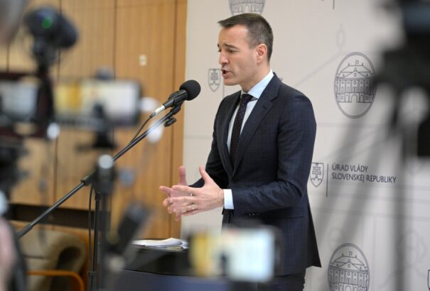 Drucker: Ismét lesz félévi szünet