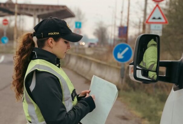 A rendőrség újraindította a forgalmat a magyarországi kishatárátkelőkön