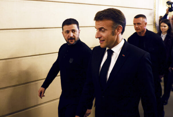 Franciaország kétmilliárd eurós segélyt nyújt Ukrajnának