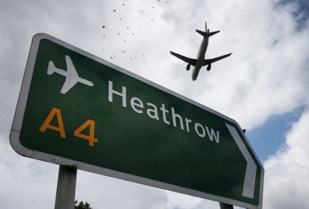 Péntek éjfélig leállt London-Heathrow forgalma