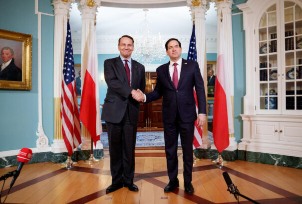 Rubio a lengyel külügynek: Starlink nélkül az oroszok már Lengyelország határán lennének