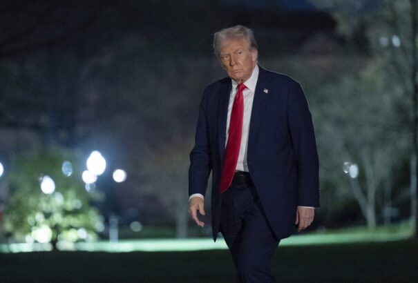 Trump azt mondta, hogy dühös Putyinra a Zelenszkij elnökről mondott szavai miatt