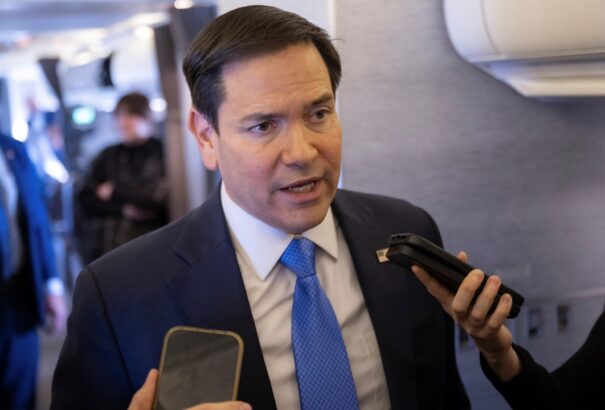 Az amerikai külügyminiszter kimondta: Ukrajna kénytelen lesz területekről lemondani, ha békét akar