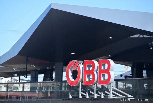 „Súlyos fenyegetés” miatt kiürítik a bécsi főpályaudvart