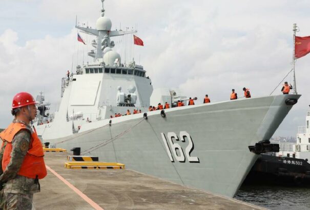 Irán, Oroszország és Kína közös haditengerészeti gyakorlatot tart