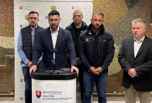 Takáč: Befejeződött a fertőzött állományok leölése, közel 2000 feketegazdaságra derült fény