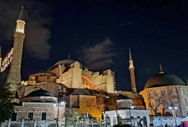 Felújítják és megerősítik az isztambuli Hagia Sophia kupoláját