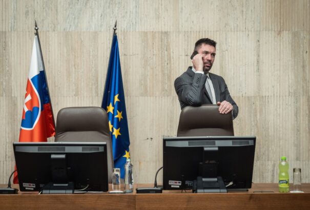 Száj- és körömfájás – Takáč: Pár nap alatt 1600 illegálisan tartott állatot regisztráltak Szlovákiában