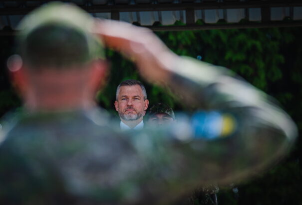 Pellegrini egyelőre nem engedélyezte, hogy szlovák állampolgárok az ukrán hadseregben harcoljanak