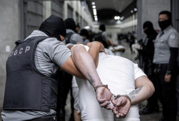 USA: A legfelsőbb bíróság ideiglenesen leállította a venezuelaiak kitoloncolását