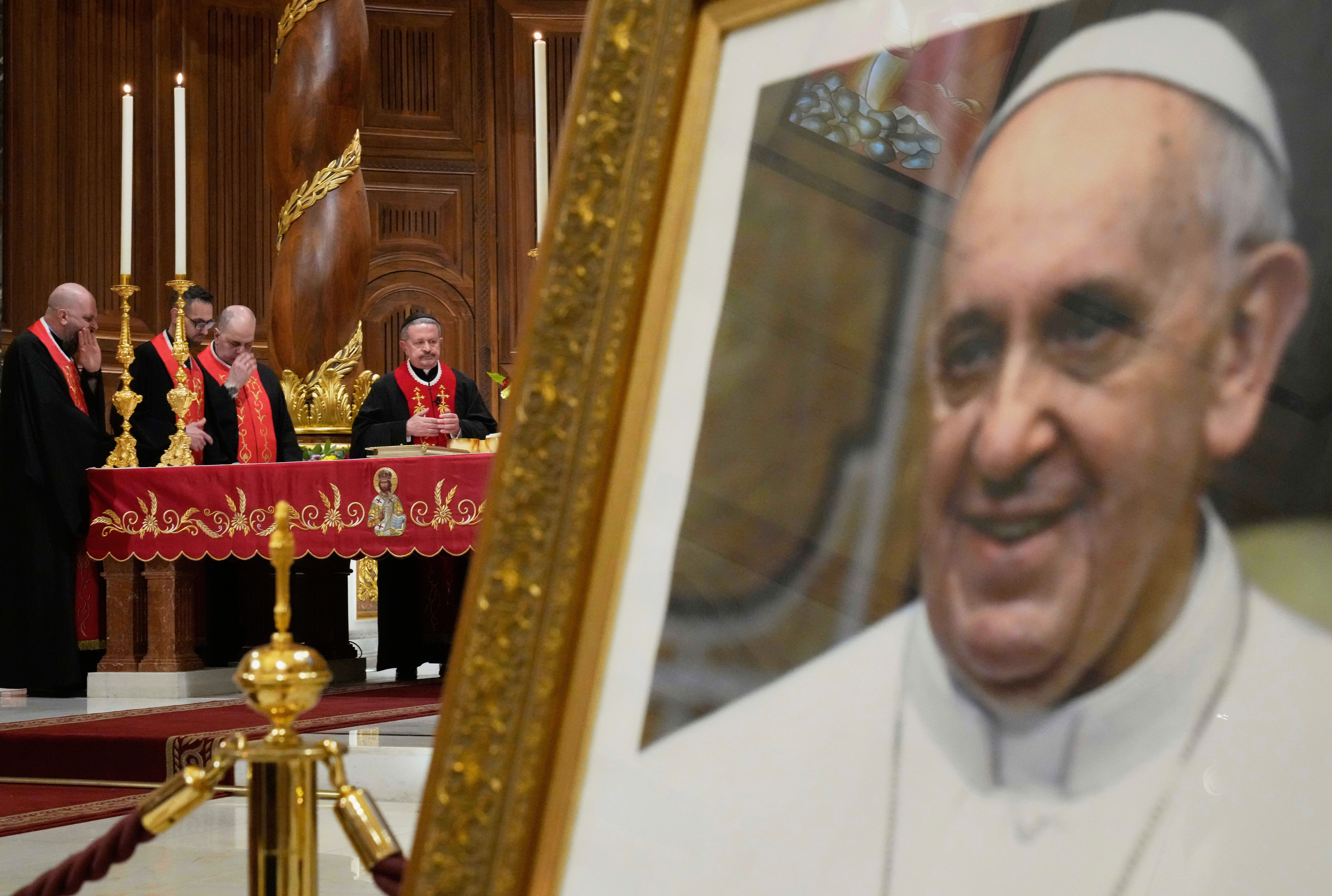 Több mint 200 ezer embert várnak a pápa temetésére