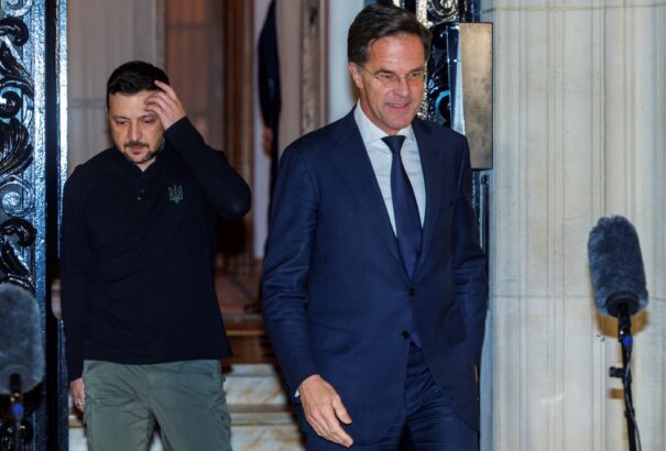 Kínos magyarázkodásba kezdtek a háborúpártiak Ukrajna NATO-tagsága kapcsán