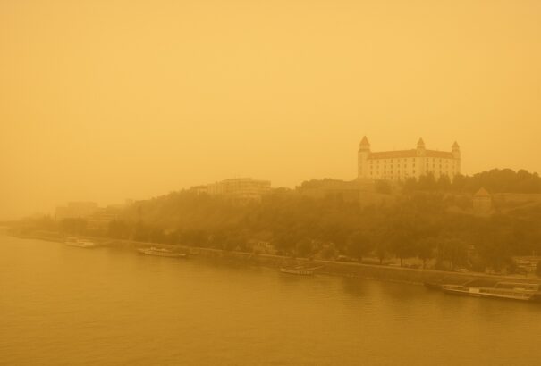 Szaharai por érkezik Szlovákiába a jövő héten – méghozzá szokatlanul nagy mennyiségben