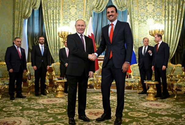 A katari emír Putyinnal tárgyal Moszkvában – Ukrajnáról és a Közel-Keletről