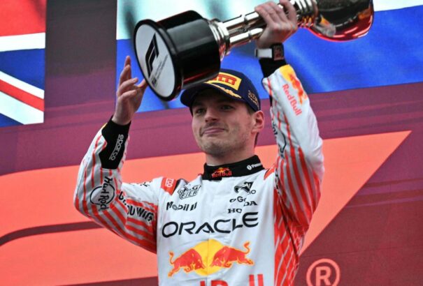 Max Verstappen (Red Bull) nyerte a Forma–1-es Japán Nagydíjat