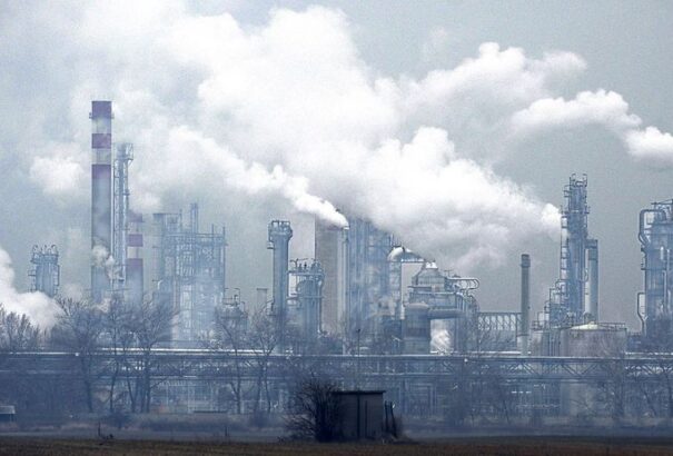 A Slovnaft szerint Szlovákiában időzített környezeti bombák ketyegnek – így védik a tervezett hulladékégető ötletét