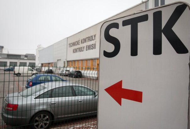 Brüsszel: Jöhet az évenkénti műszaki vizsga a 10 évesnél idősebb gépkocsiknál