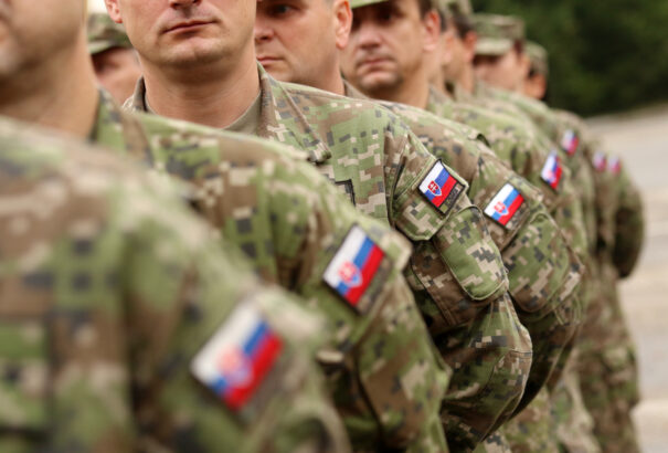 Felmérés: Kevés szlovák védené meg a hazáját egy támadás esetén