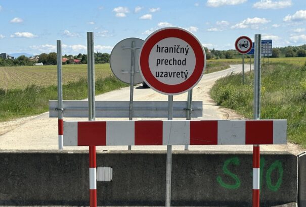 Itt a fordulat: Éjféltől megszűnnek az ellenőrzések a magyar, osztrák és cseh határokon