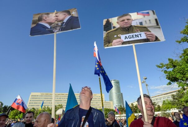 Progresszív politikai boszorkányüldözés Fico ellen – Ugyanezekkel a módszerekkel tették el az útból Matovičot is
