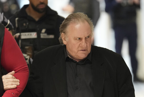 Szexuális zaklatásért börtönbüntetésre ítélték Gérard Depardieu francia színészt