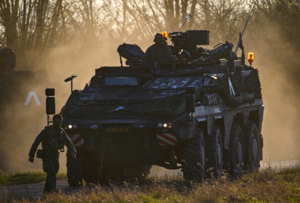 Hollandia fokozta a hadsereg készenléti szintjét