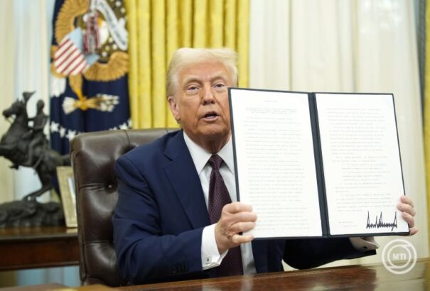 Donald Trump aláírta az online zsarolás és kizsákmányolás elleni törvényt